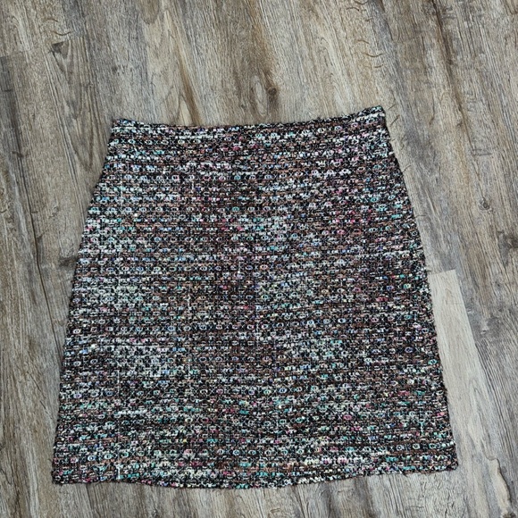 Ann Taylor • Tweed Sequin Metallic A Line Skirt - Picture 2 of 13